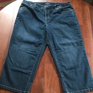 Sonoma Cropped Jeans
